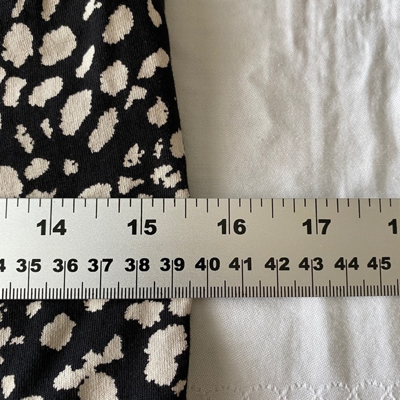 H&M Women's Black White Pull On Mini Skirt Size Small - Picture 8 of 9